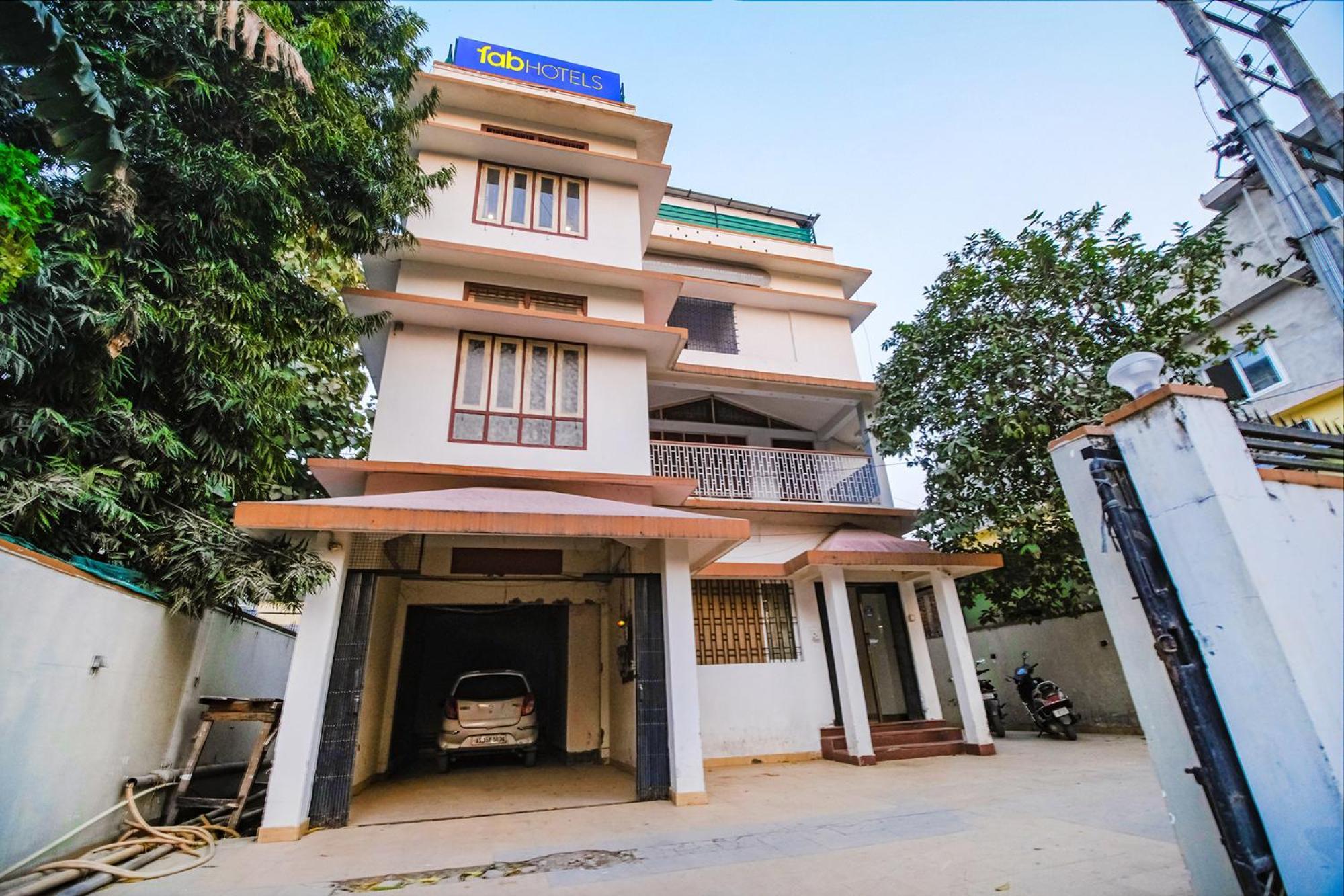 Fabexpress Anurag Residency Hotel Guwahati Buitenkant foto